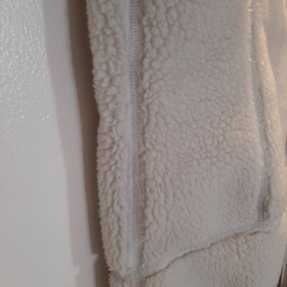 PATAGONIA WOMEN'S JACKET. SZ::XS..VERY WARM. MADE IN MEXICO.COMMON THREADS PARTN - Picture 10 of 13